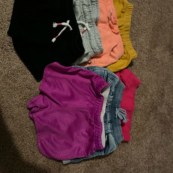 7 pairs of toddler 3T & 4T shorts Lot bundle - Picture 3 of 3